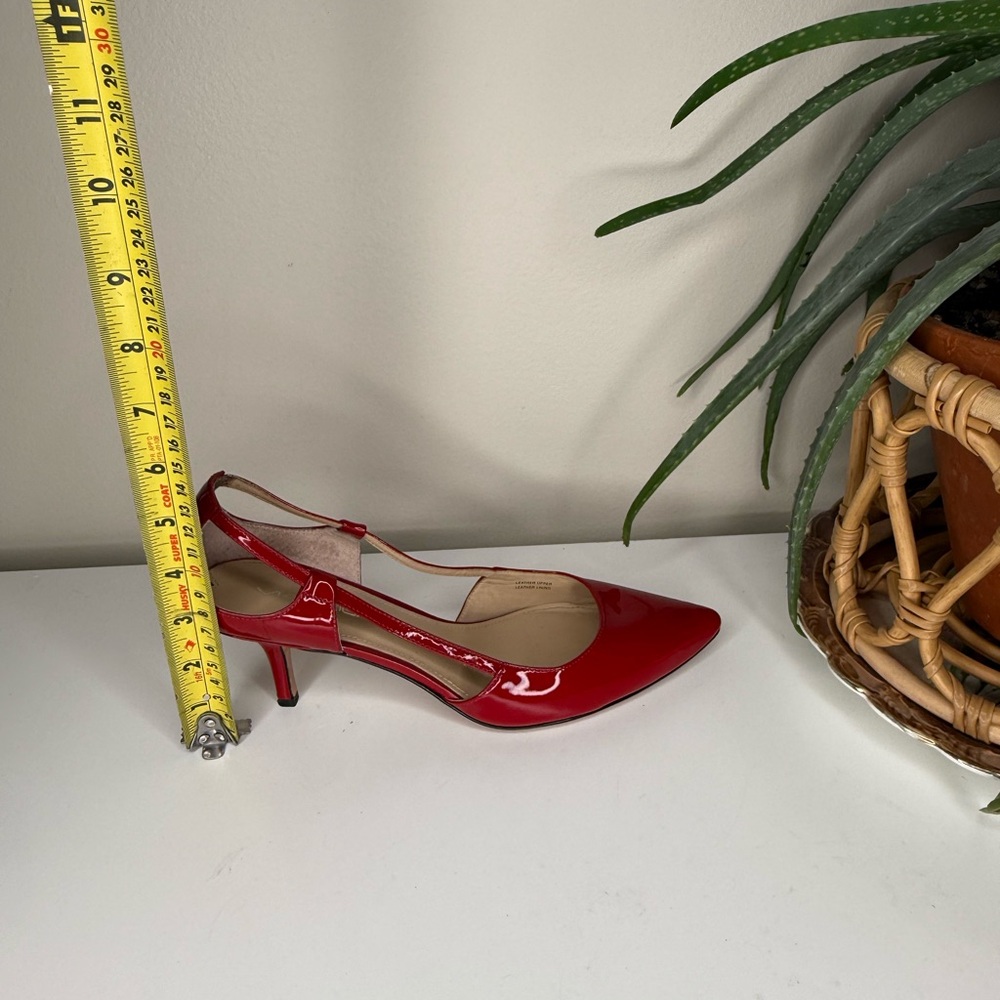 Via Spiga Red Patent Leather Slingback Kitten Heels Pointed Toe Pumps 7.5 - Picture 11 of 12